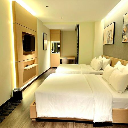 Central Park Saigon Hotel Ho Chi Minh City Exterior photo