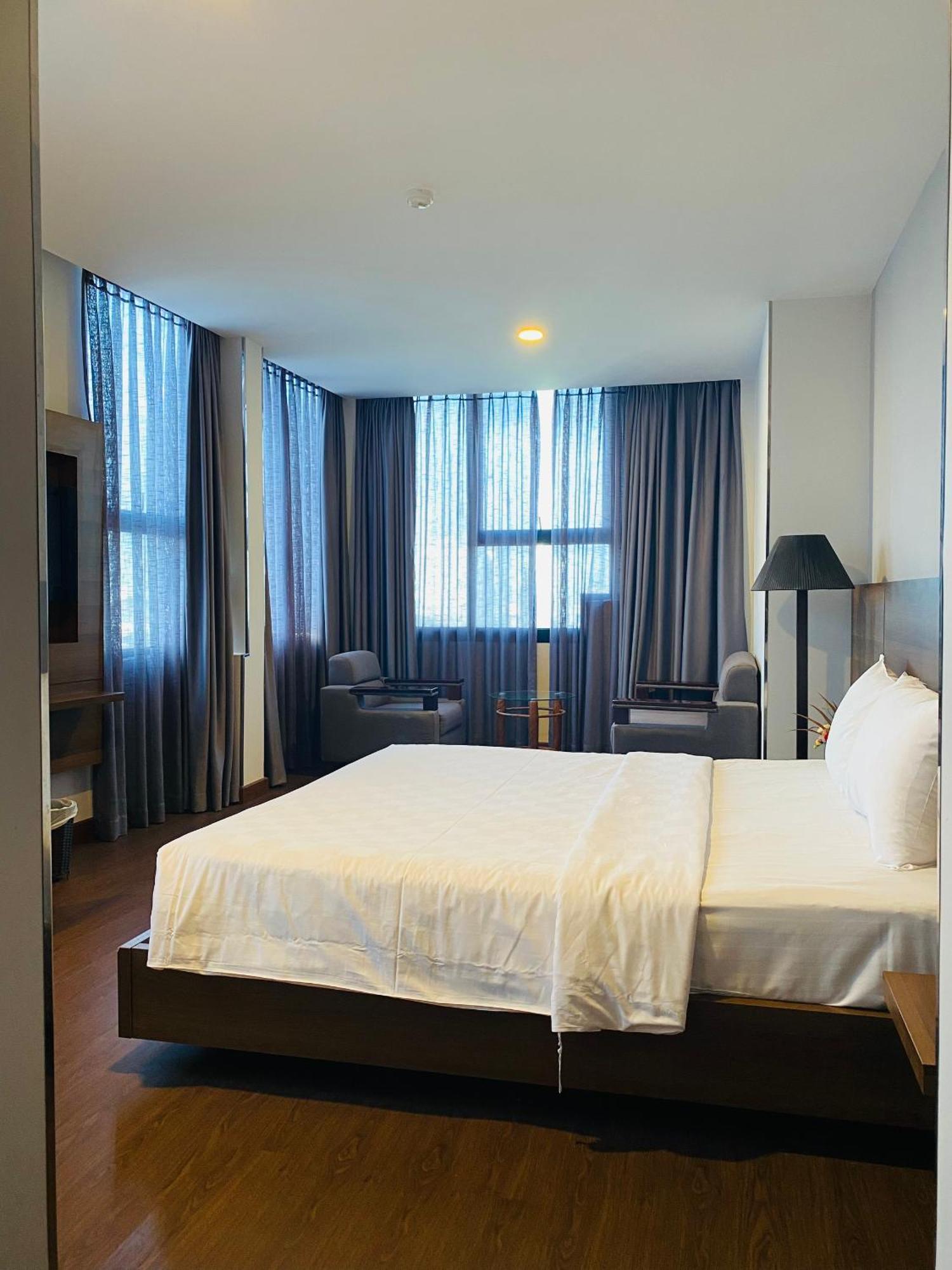 Central Park Saigon Hotel Ho Chi Minh City Exterior photo