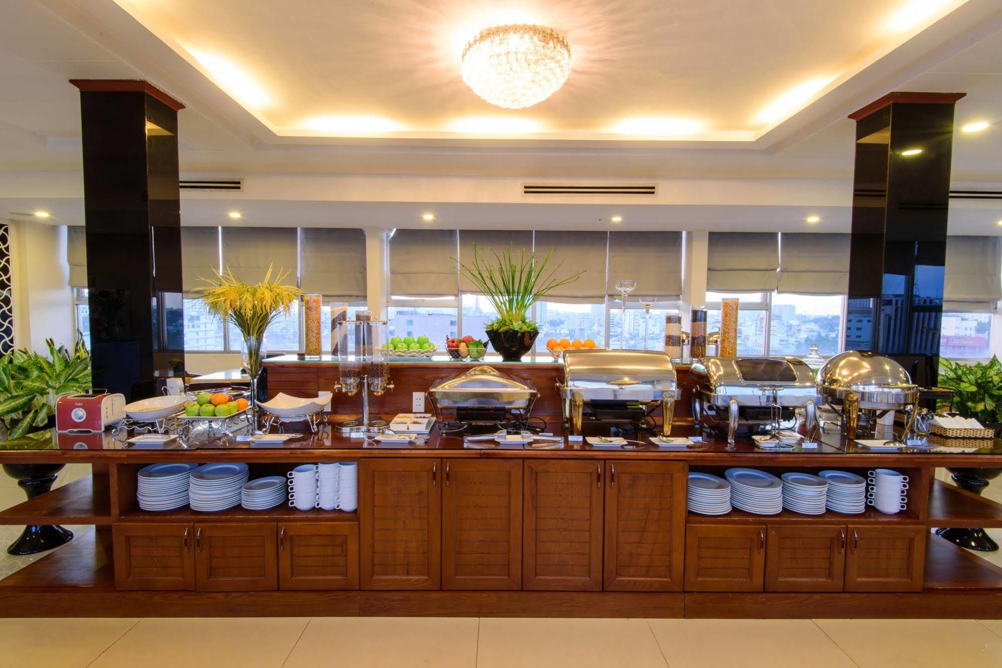 Central Park Saigon Hotel Ho Chi Minh City Exterior photo